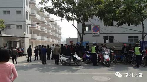 想当孩子们心中的&#34;超人蜀黍&#34;？漳州交警得守住这三个关卡-5.jpg