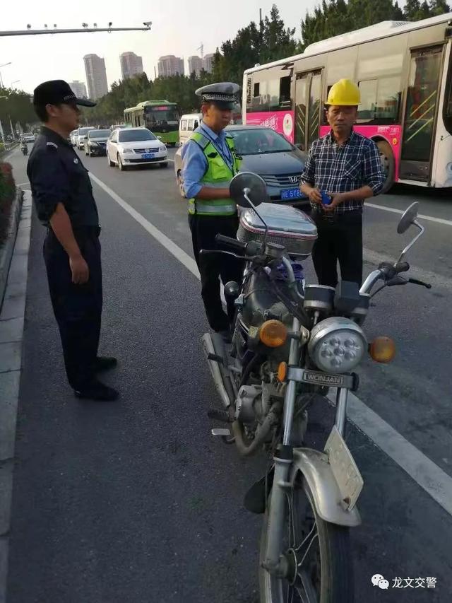 龙文交警冬季道路交通安全大整治“百日行动”进行中……-6.jpg