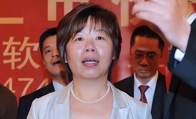 初中毕业，在工厂挣下1800亿！富士康“厂妹”王来春，做对了啥？-14.jpg