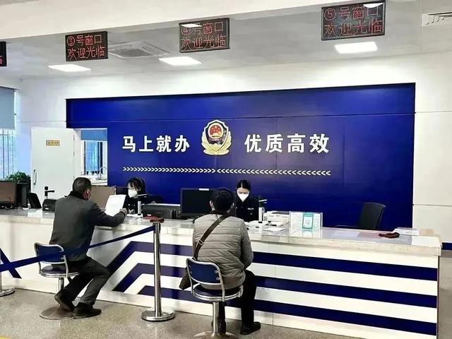 春节期间守规出行“兔”个平安，漳州交警不打烊！ | 春节坚守我在岗-14.jpg