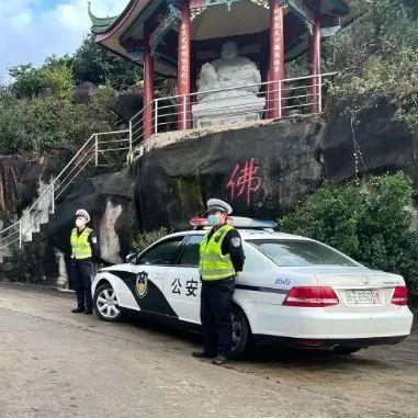 这个春节，漳州路面这些交警居然被拍得这么帅！-7.jpg