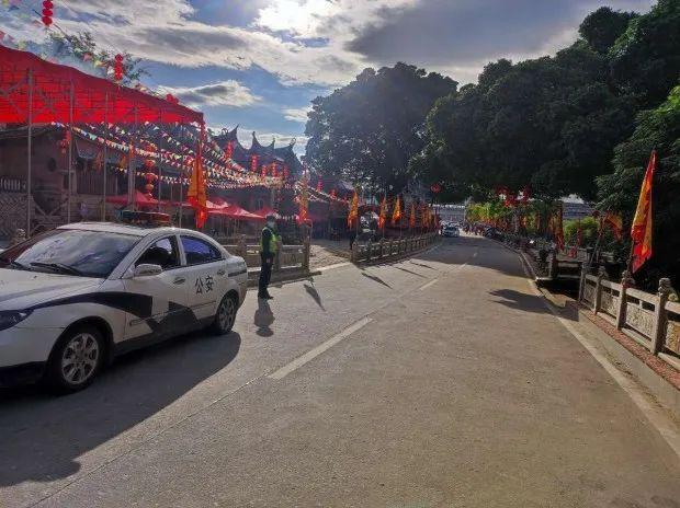 这个春节，漳州路面这些交警居然被拍得这么帅！-16.jpg