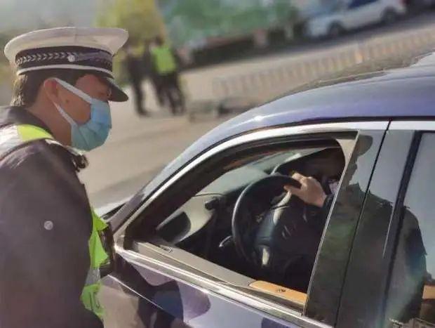 这个春节，漳州路面这些交警居然被拍得这么帅！-20.jpg