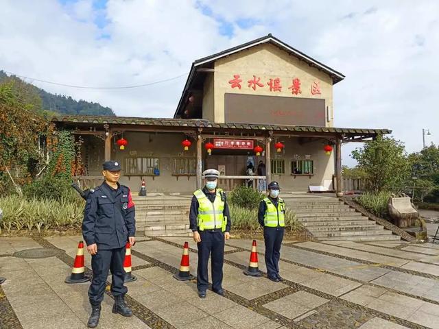 这个春节，漳州路面这些交警居然被拍得这么帅！-42.jpg