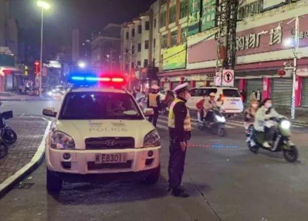 这个春节，漳州路面这些交警居然被拍得这么帅！-33.jpg