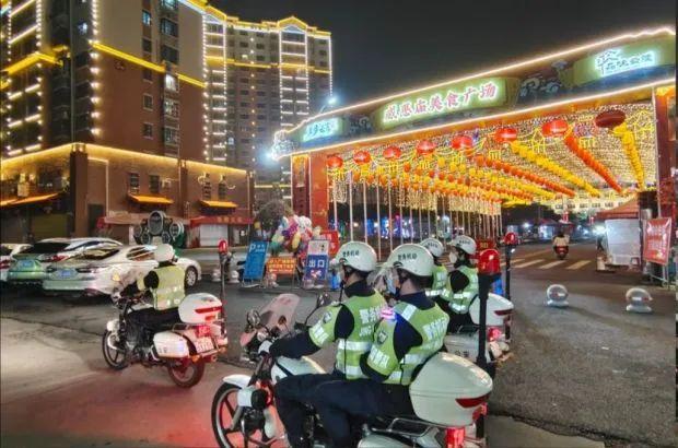 这个春节，漳州路面这些交警居然被拍得这么帅！-30.jpg
