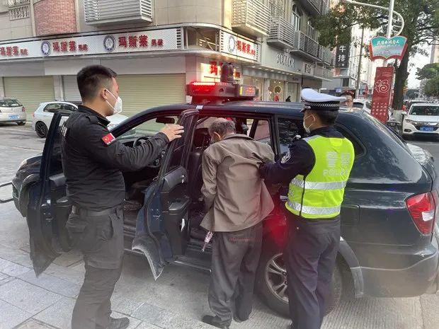 这个春节，漳州路面这些交警居然被拍得这么帅！-52.jpg