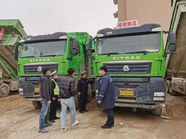 这个春节，漳州路面这些交警居然被拍得这么帅！-54.jpg