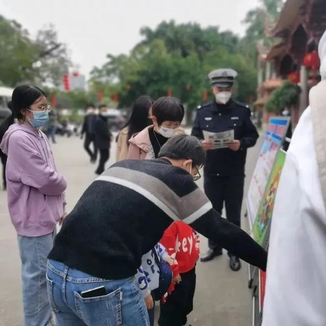漳州交警哪里热闹往哪里去，民俗活动勿忘安全！【美丽乡村行】-9.jpg