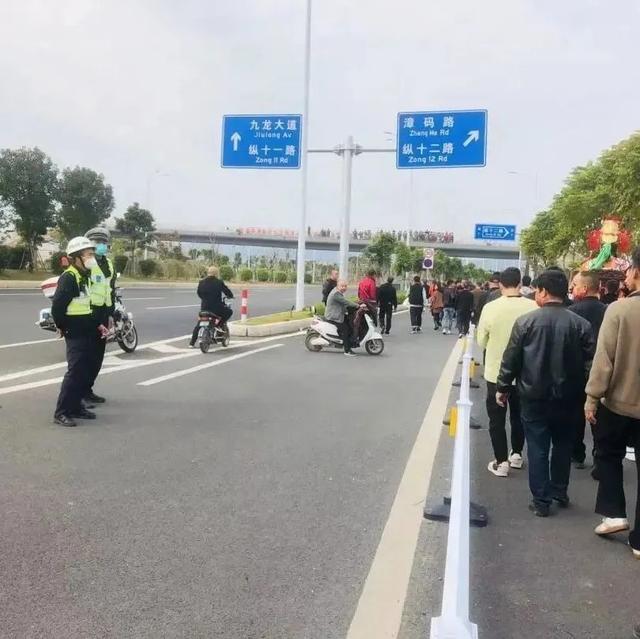 漳州交警哪里热闹往哪里去，民俗活动勿忘安全！【美丽乡村行】-10.jpg