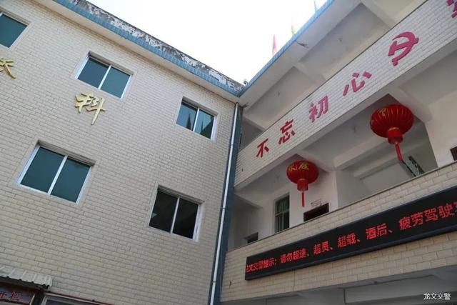 漳州交警走街串巷，关注一老一小交通安全！｜逢八宣传-26.jpg