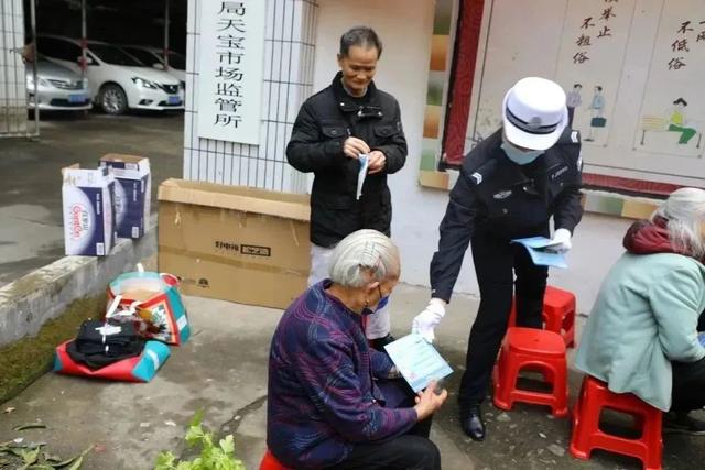 请您体验“酒驾”的感觉！漳州交警与镇政府联合开展农村宣传活动！-16.jpg