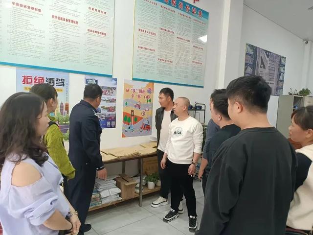 漳州交警宣传进驾校，安全从“起步”开始【五个一进驾校】-16.jpg