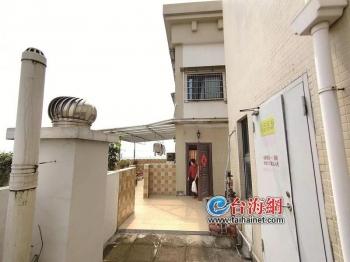 漳州上江名都顶楼违建严重 小区流传“违建‘法不责众’”-1.jpg