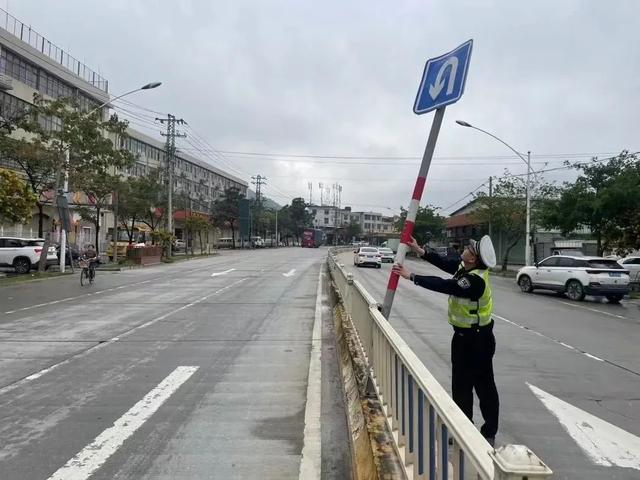 漳州交警尽心守护，只为让您安心缅怀先辈！-10.jpg