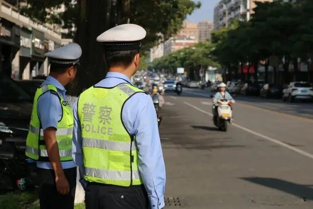 这个“五一”，你们只管诗和远方，他们甘愿负重前行！-7.jpg