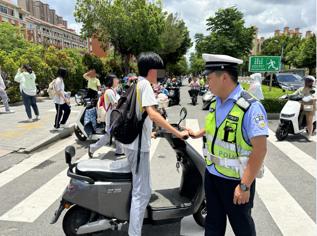 漳州这些学生违规驾驶二轮电动车被抓拍，请家长加强监护！ | 曝光台-17.jpg