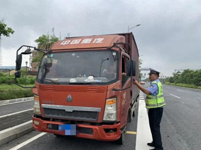 漳州交警严查超载，防止货车变“祸”车！曝光一批超载车辆|区域联合整治-9.jpg