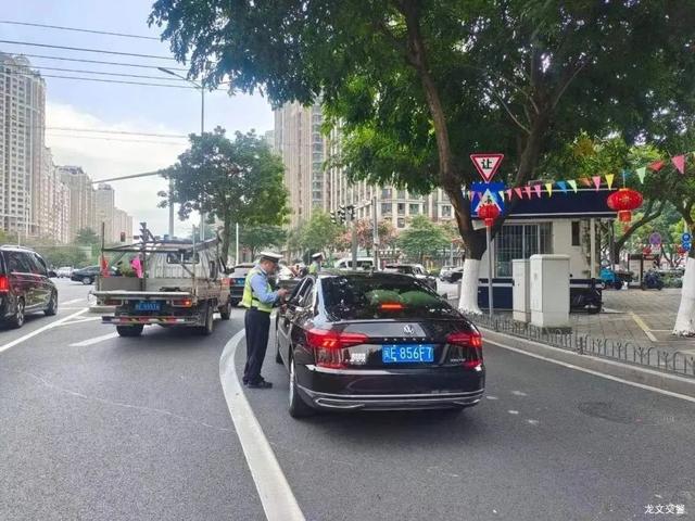 漳州交警路面检查！举手之劳“上保险”，别让“懒惰”误安全！-13.jpg