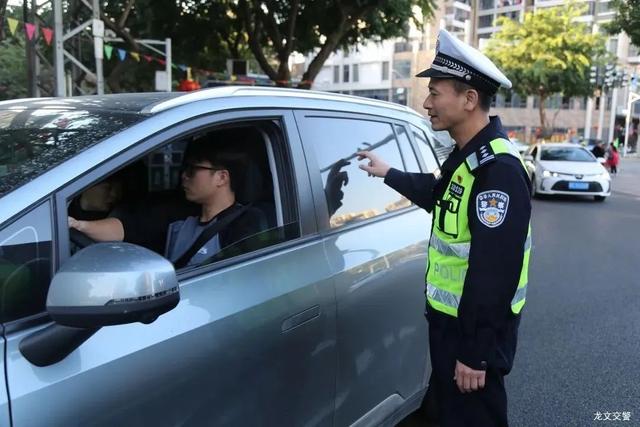 漳州交警路面检查！举手之劳“上保险”，别让“懒惰”误安全！-20.jpg