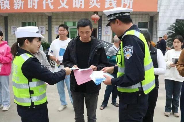 “高地”联动！漳州交警与高速交警携手进驾校【五个一进驾校】-11.jpg