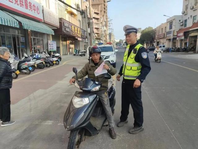 漳州交警聚焦“一老一小”，宣传“知危险会避险”常识｜“逢八”宣传-12.jpg