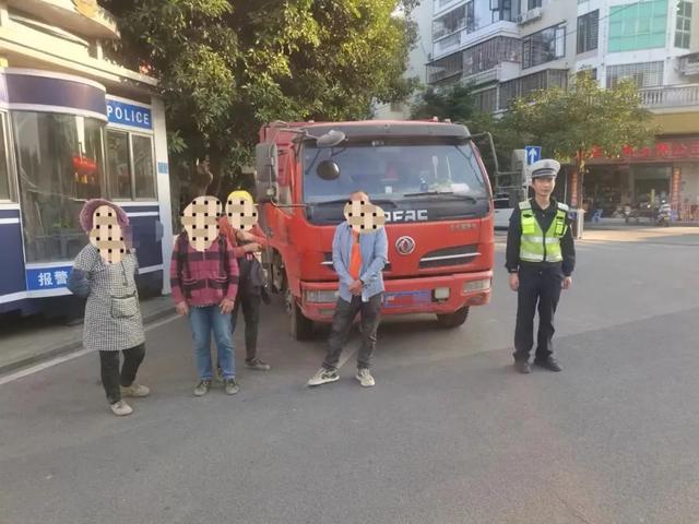 货车驾驶室超员？漳州交警：万万“驶”不得!【坚盾行动】-8.jpg